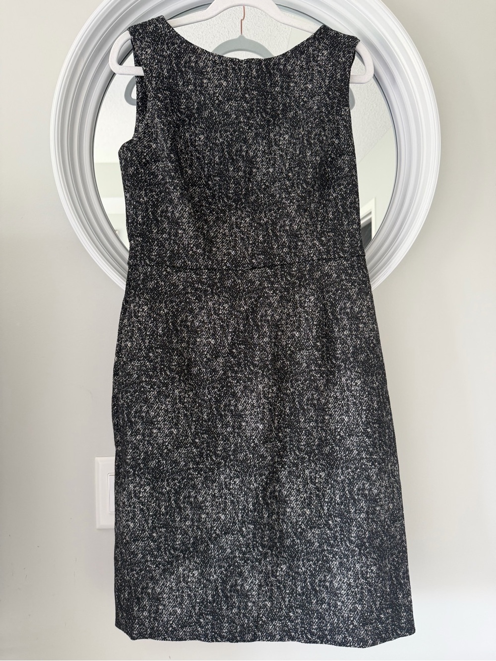 Nora Gardner Sleeveless Black Speckled Midi Sheath Dress with pockets